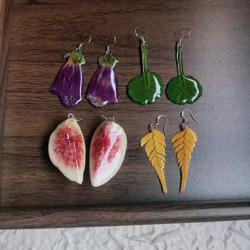 Handmaking Epoxy Resin Natural Plant Earrings Cute Green Leaves Earrings Natural Fig Fruit Earrings Jewelry Custom Packaging