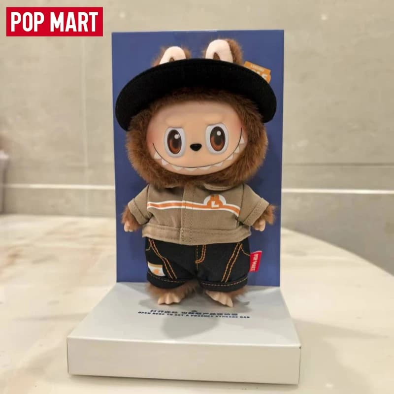 POP MART LABUBU THE MONSTERS: Mystery Box con articoli da collezione adorabili e di alta qualità, ideali come regali per le feste.