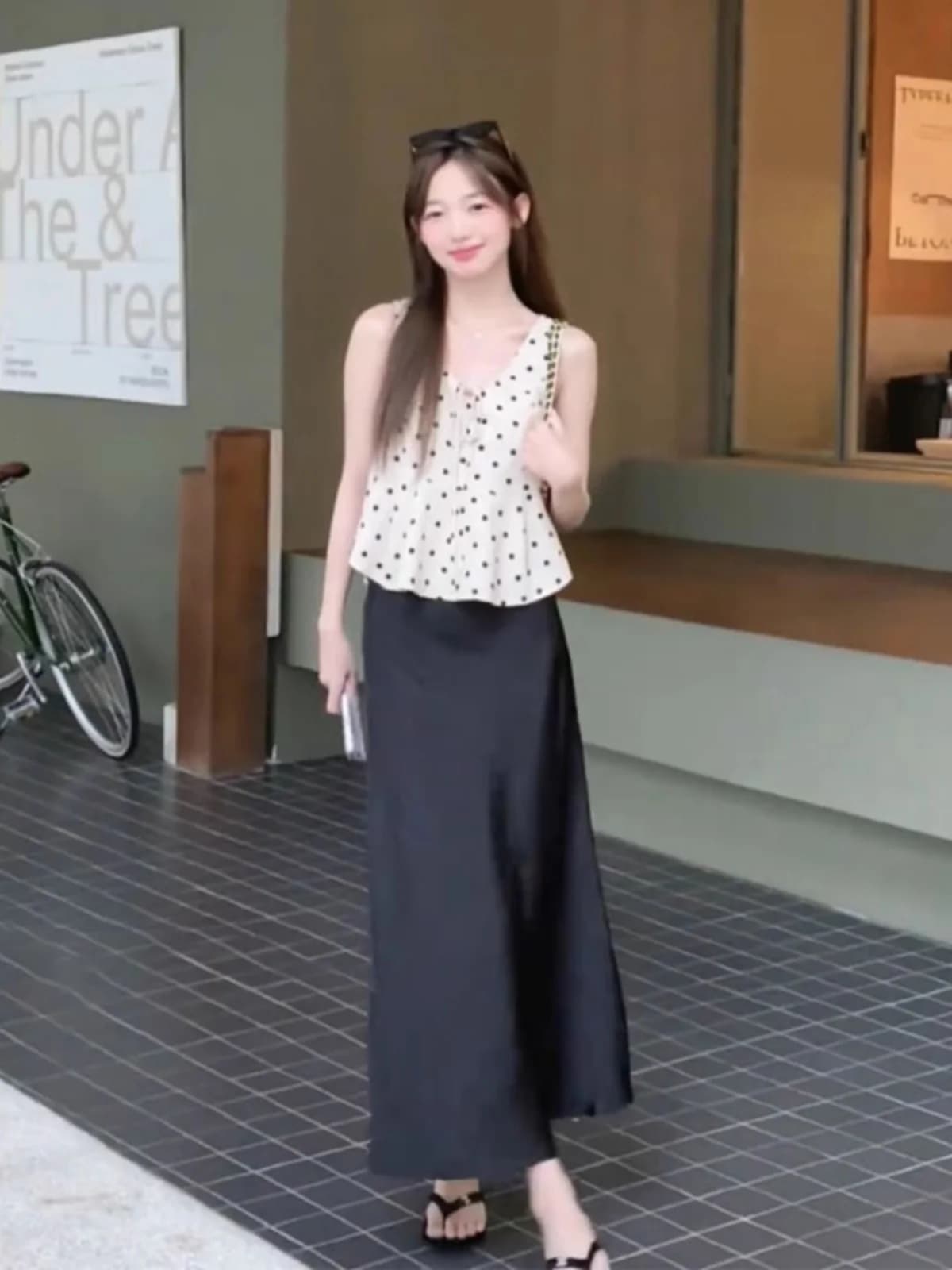 Fashionable Polka Dot Bridesmaid Outfit Women's Slim Fit Tank Top with Ruffle Hem And Belt Half Skirt Two Piece Set Summer 2025