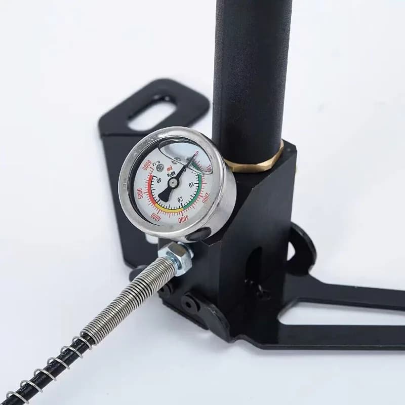 NUOVA pompa d'aria manuale ad alta pressione a 4 stadi 30MPA 4500PSI strumento gonfiabile per bici da auto sommergibile per sport e attività all'aria aperta