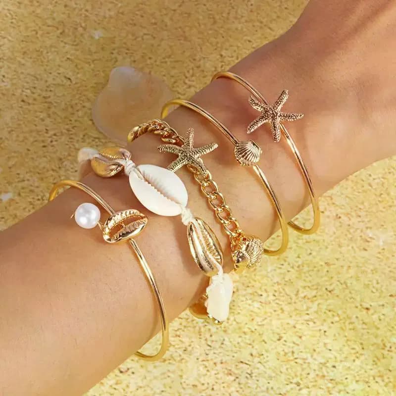 Set di 5 bracciali impilabili estivi in stile boho, colore oro, con stelle marine e conchiglie, bracciali aperti per donne e ragazze, gioielli per feste in spiaggia.