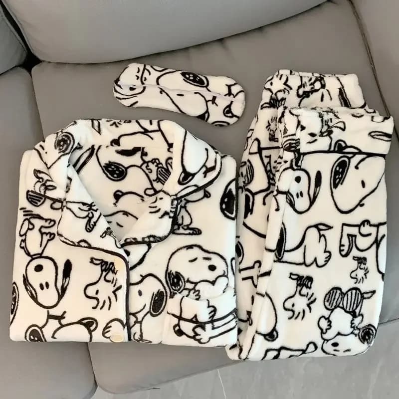 Snoopy Ms. Autunno e inverno nuovo pigiama giapponese dolce e fresco con stampa di cartoni animati in velluto corallo addensato set di abbigliamento per la casa