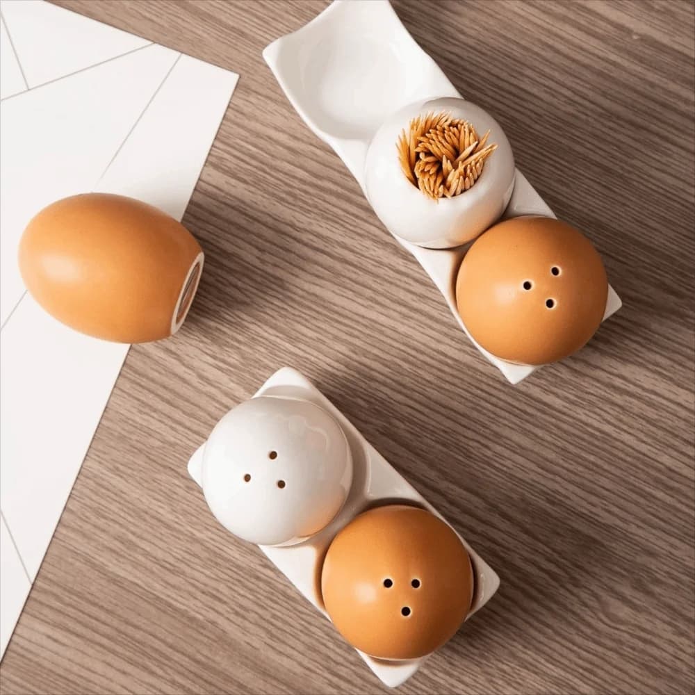 Set di Barattoli per Spezie in Ceramica a Forma di Uovo con Decorazione Sottosmalto e Vassoio Portaoggetti, Bottiglie per Sale e Pepe, Set Mini Bottiglie per Spezie