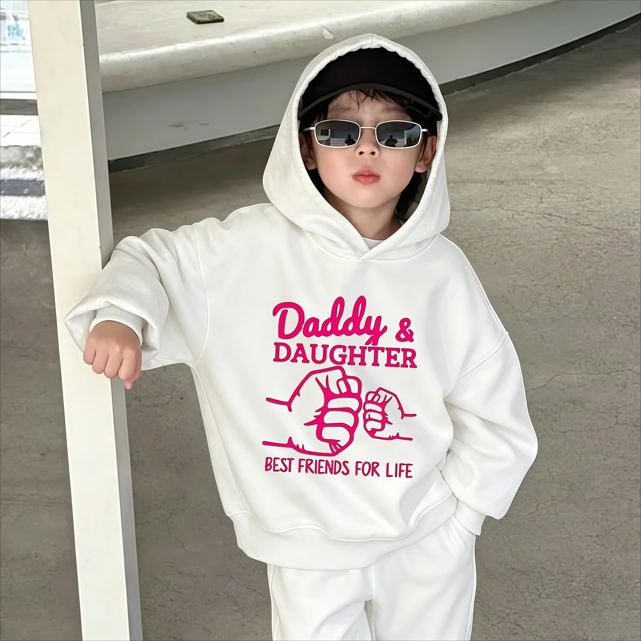 Best-selling children's comfortable hooded sweatshirt. American retro Los Angeles Y2K street casual all-purpose pullover hoodie.
