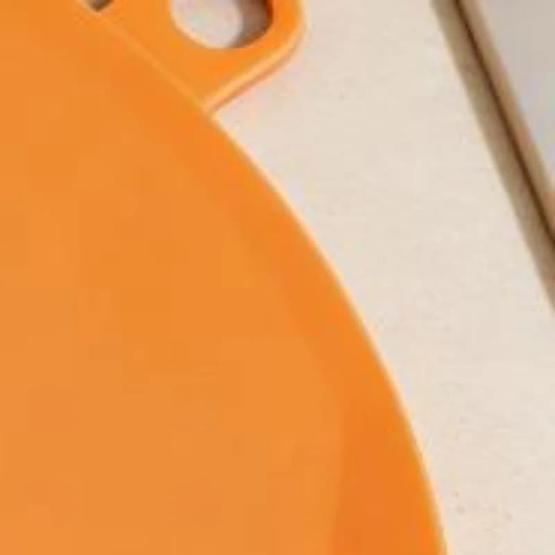 Food Grade Plastic Cutting Boards BPA Free Non Slip Hangable Design For Home Kitchen Daily Meal Prep HeatResistant MultiColor