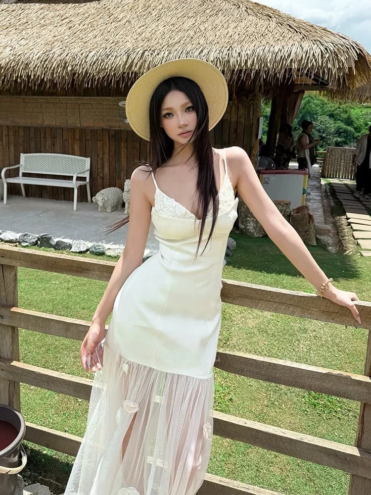 Abito da sposa elegante a vita alta con scollo a V e gonna a trapezio con inserti, lungo, per matrimoni e appuntamenti