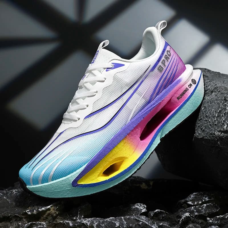 2025 Scarpe da ginnastica da uomo nuove Ammortizzazione con fondo spesso Scarpe da corsa Allenamento atletico Scarpe da jogging con piastra in carbonio Scarpe da tennis da donna