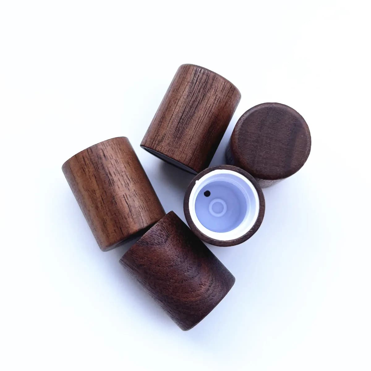 10X Natural Black Walnut Wood Lid Caps for 16mm 5ml 10ml Roll On Bottle Glass Roller Doterra Young Living Essential Oils Perfume