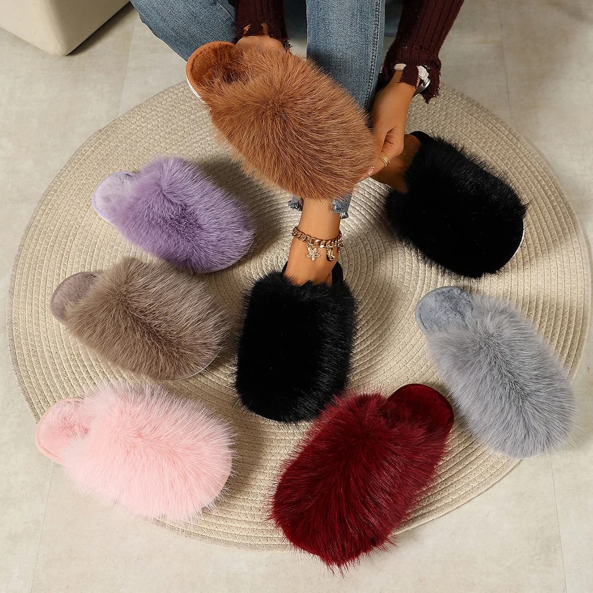 Women Closed‑Toe Backless Fuzzy Mule Slippers Soft Non‑Slip Sole Warm Fluffy Winter Indoor Outdoor Casual Home Footwear