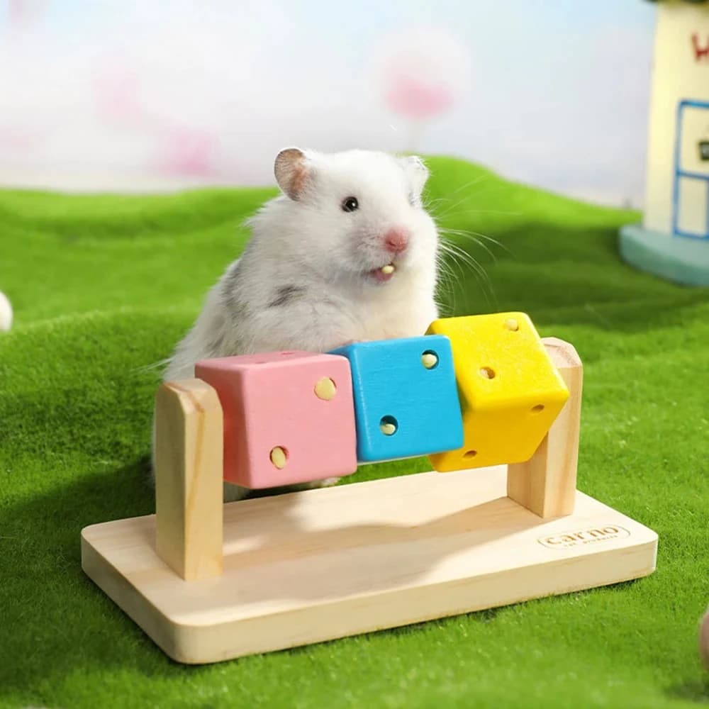 1PC Criceto Giocattolo Da Masticare Piattaforma di Legno Rettifica Dei Denti Giocattoli Esercizio di Formazione Intelligenza Blocco di Legno Colorato per Piccoli Animali