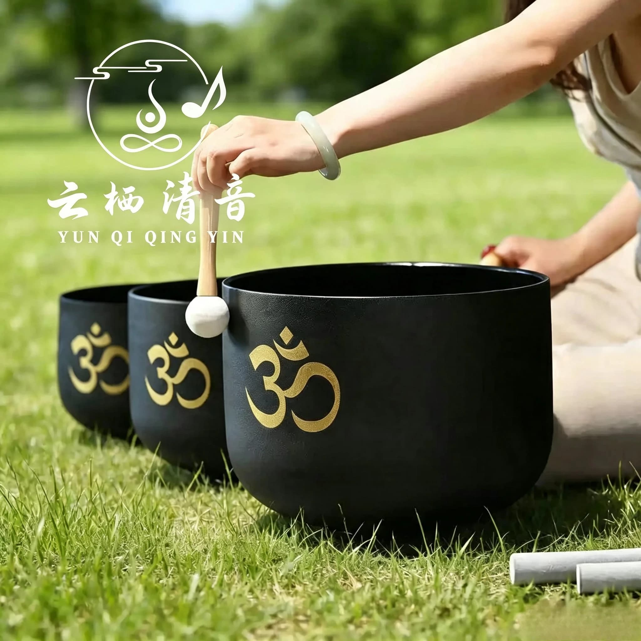 YUN QI QING YIN 7Pcs 7-12 Inch Black Frosted Crystal Singing Bowl OM Design With Storage Bag Yoga Meditation Sound Healing Bowl Set