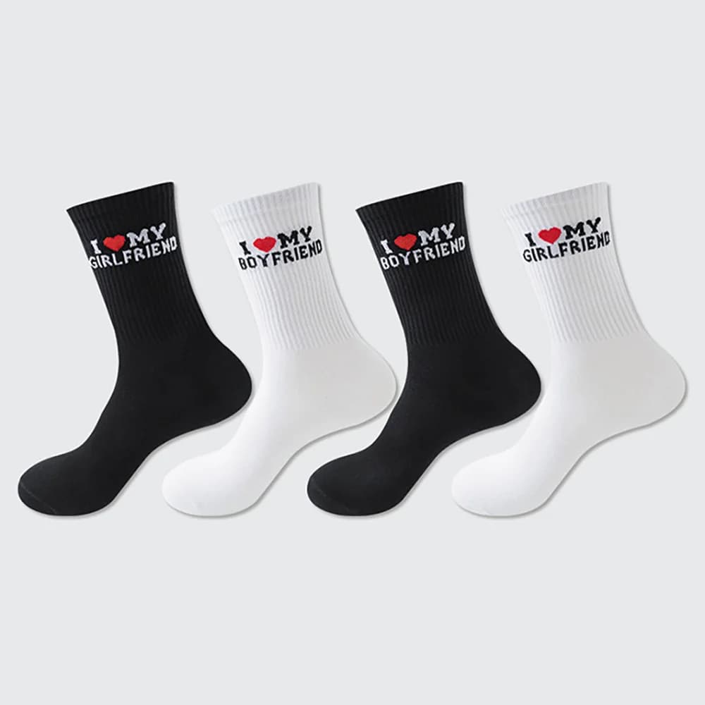 1 Paio di Calzini 'I Love My Girl/Boyfriend' Neri/Bianchi, Regalo di San Valentino per Lei/Lui, Prodotti Romantici per Coppie, Regalo di Anniversario Carino