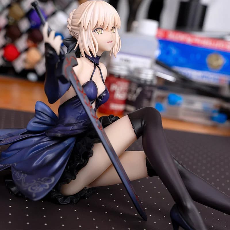 Spot Black Saber Night Dark Star FATE Night of Fate Figure Altoria Japanese Anime Model Ornament