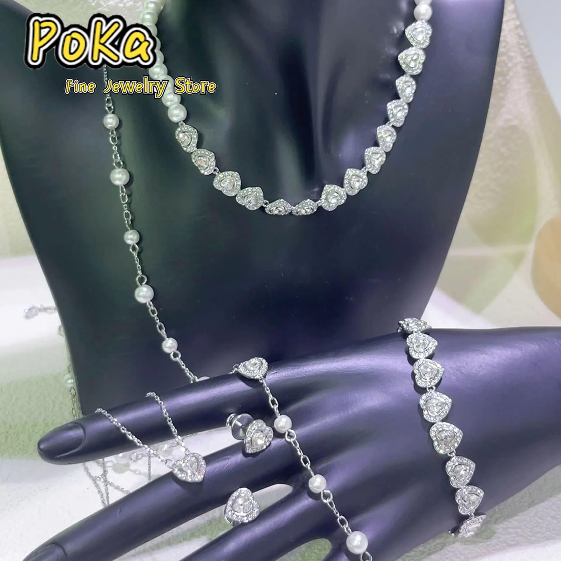 Love Jewelry 2025 Nuove tendenze di vendita Collana di perle Bracciale Orecchini Regali di fascino squisiti per regali di nozze da donna all'ingrosso