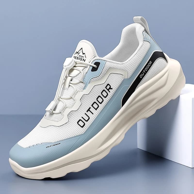 Scarpe da Uomo in Mesh 2026 Nuova Collezione Primavera Trendy Fly-Knit Traspiranti Nere da Corsa Sneakers Casual Versatili Dad Shoes