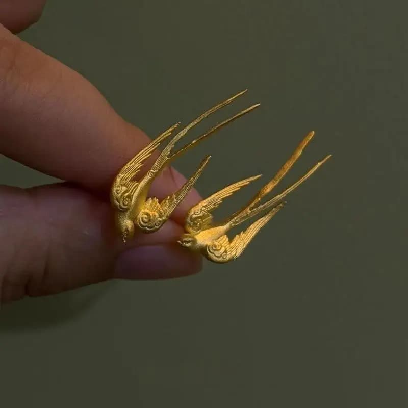 Swallow Gold Earrings Retro Niche Unique Personality Design Light Luxury Temperament Women's Jewelry for Travel