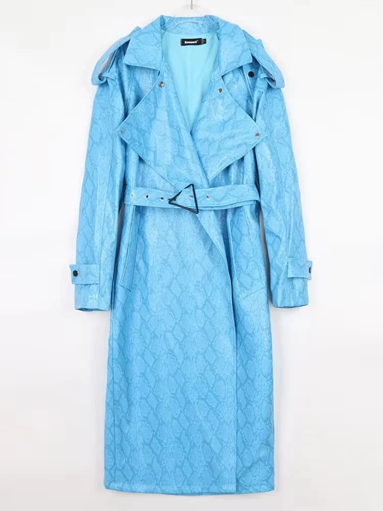 Mauroicardi Trench primaverile oversize lungo in pelle verniciata con stampa di pelle di serpente colorata per donna Abiti eleganti di design di lusso
