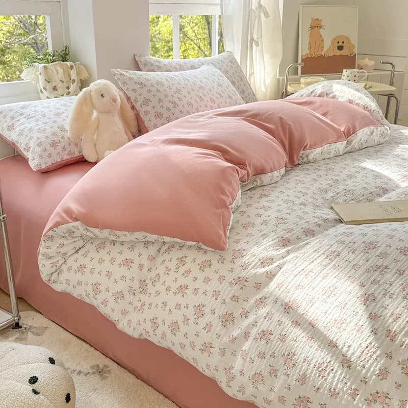 Set di biancheria da letto floreale in filato a doppio strato di classe A Set di copripiumino estivo delicato sulla pelle in cotone a bolle Biancheria da letto morbida per la casa