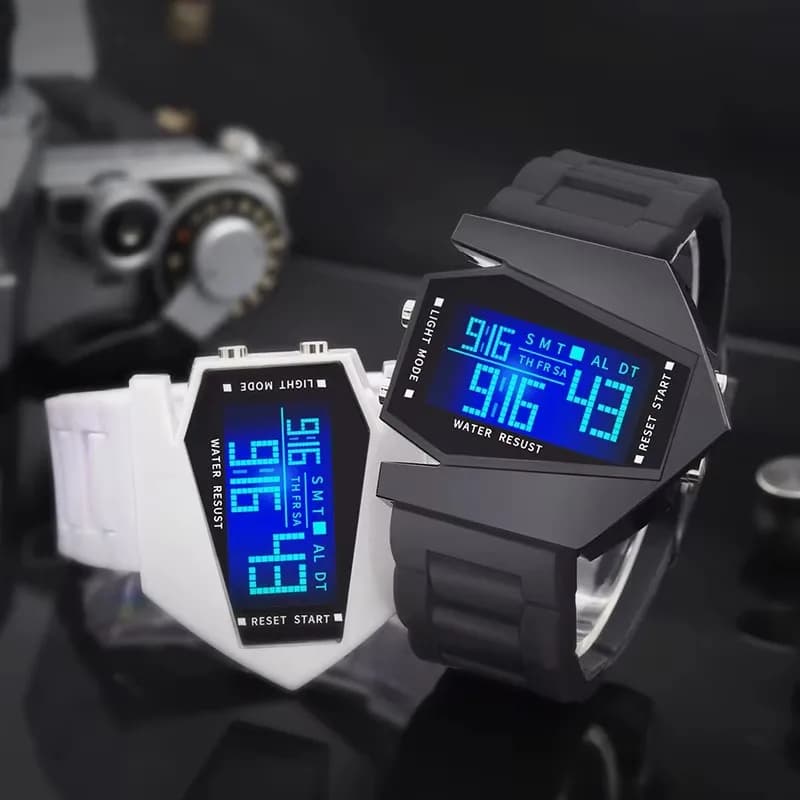 Men's and women's digital watch, sports clock with alarm clock, multifunctional hunting air clock, wristwatch for couples, children's watches and students