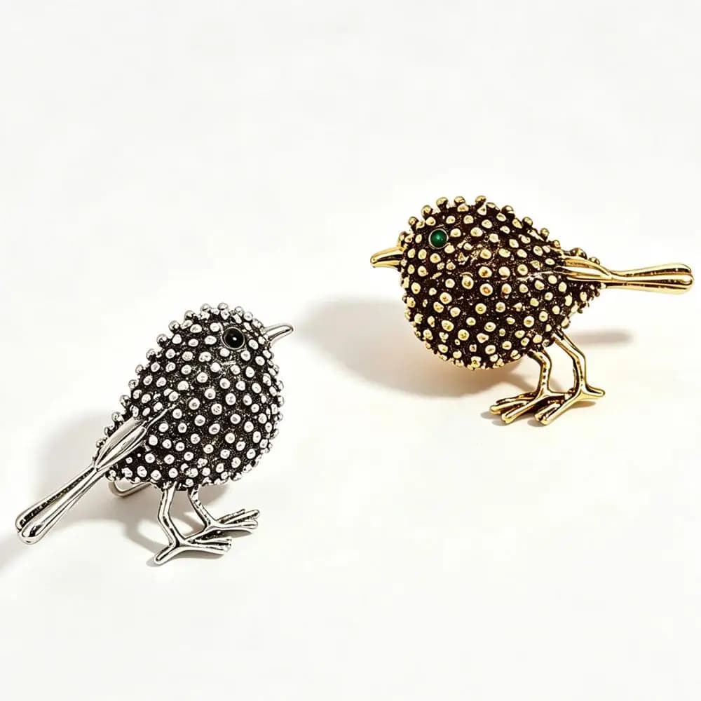 Vintage Textured Bird Brooch Antique Silver Gold Tone Robin Lapel Pin Cute Animal Badge for Jackets