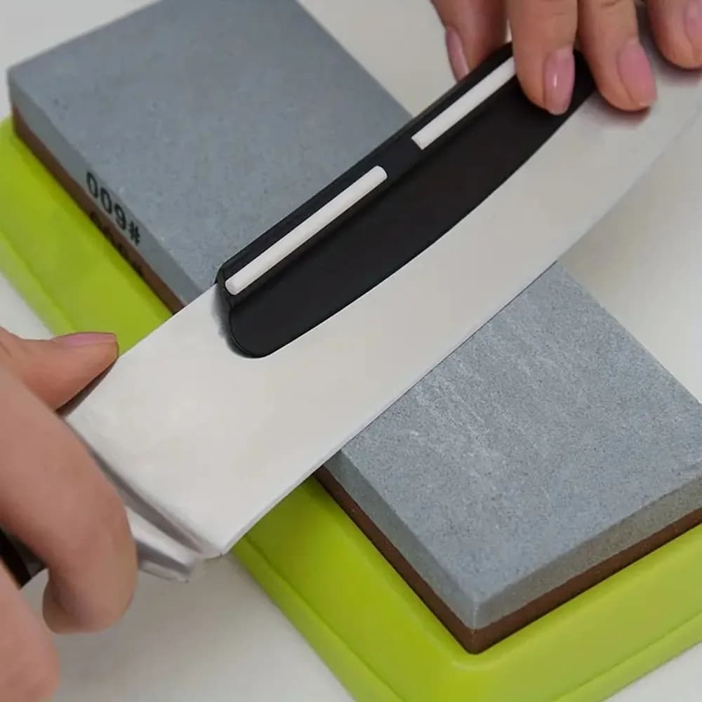 Plastic ceramic knives corner guide to sharpen cutting tools for heavy duty kitchen accessories to sharpen accessories