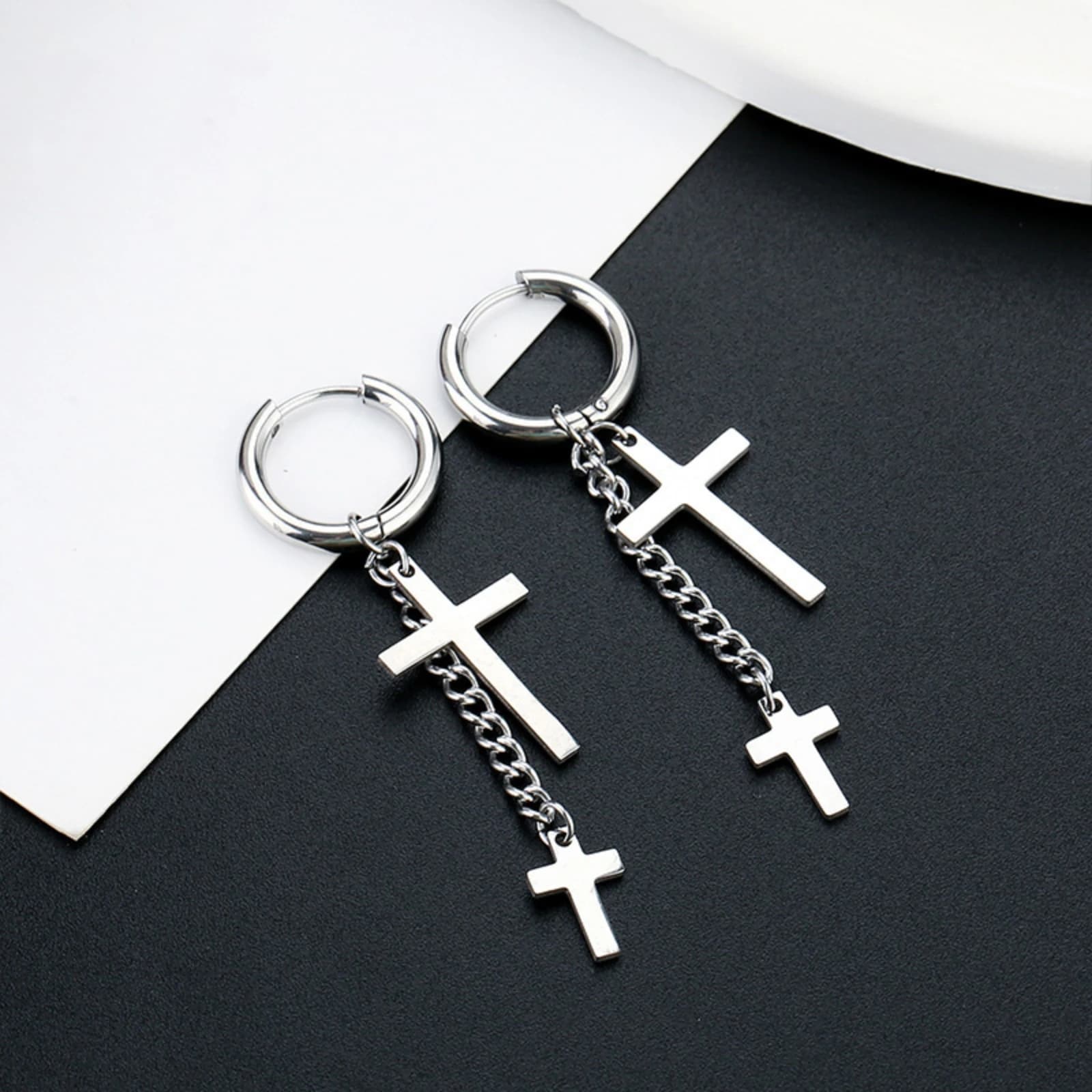 Catena incrociata Punk Rock Uomo Donna Hip-hop Nero Acciaio inossidabile Cerchio penetrante Street Pop Orecchino Accessori moda maschile Gioielli