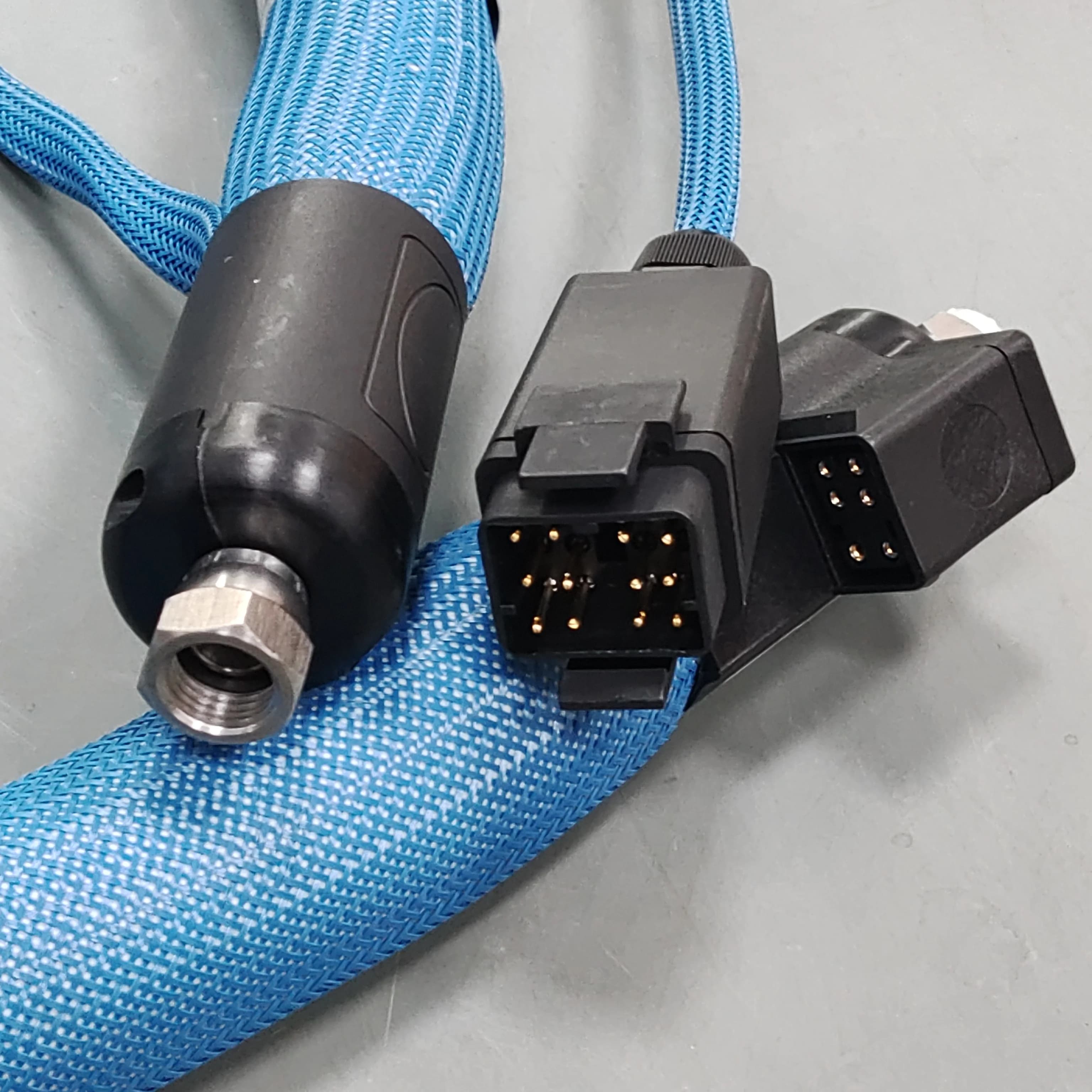 Custom Length 7.4m Flexible Heated Hose Pipe Hardware with Carton Box Packaging for Hot-Melt Glue Guns
