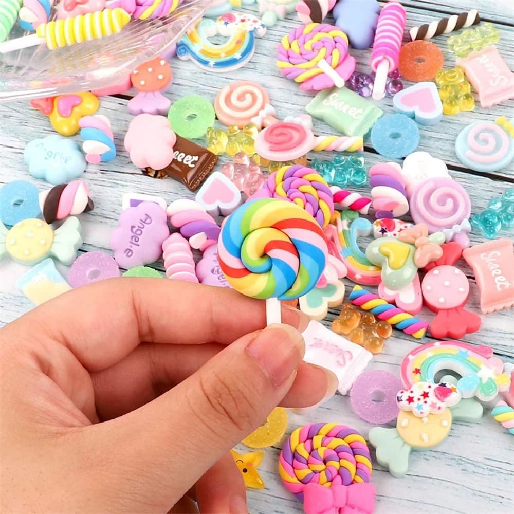 30/50 Pezzi Set Assortiti di Ciondoli Slime a Forma di Caramelle, Resina, per Creazioni Fai-da-Te e Decorazioni