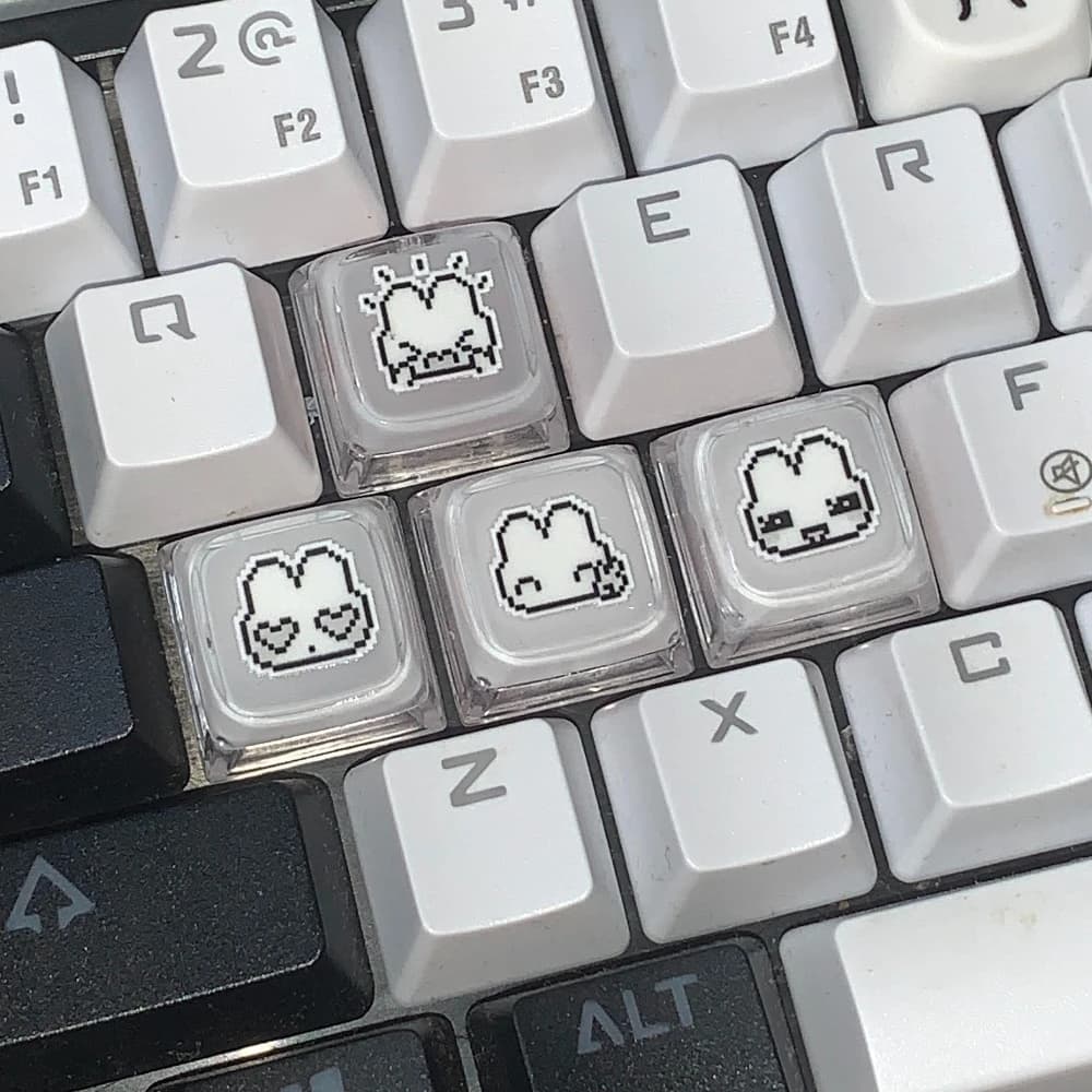 4Pcs Handmade Cute Pixel Bunny Emoticon Keycaps for Cherry MX Switch WASD Arrow Keys Mechanical Keyboard Anime Game Key Decor