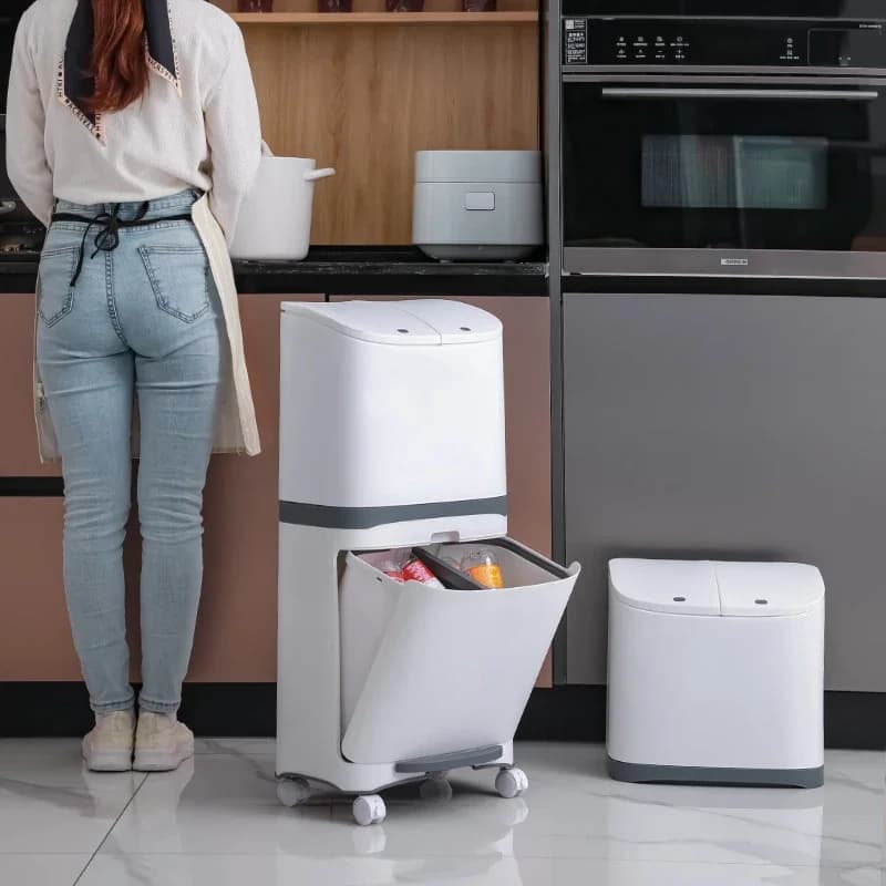 Cestino per rifiuti quadrato da cucina Cestino per smistamento a doppio strato Tipo di pressa Pattumiera grande in plastica con cestini con coperchio Cestini per la casa