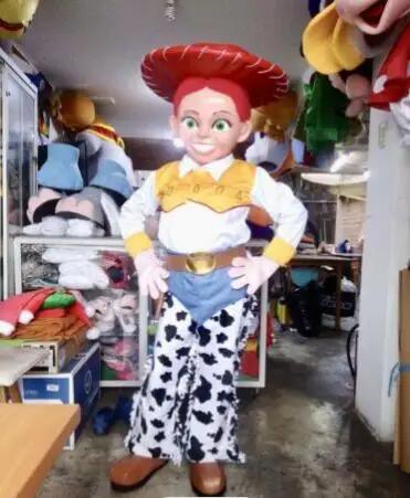 Costume della mascotte di Halloween del vestito operato da Natale del costume della mascotte della cowgirl di LOVE Jessie di nuova vendita calda per adulti libera la nave