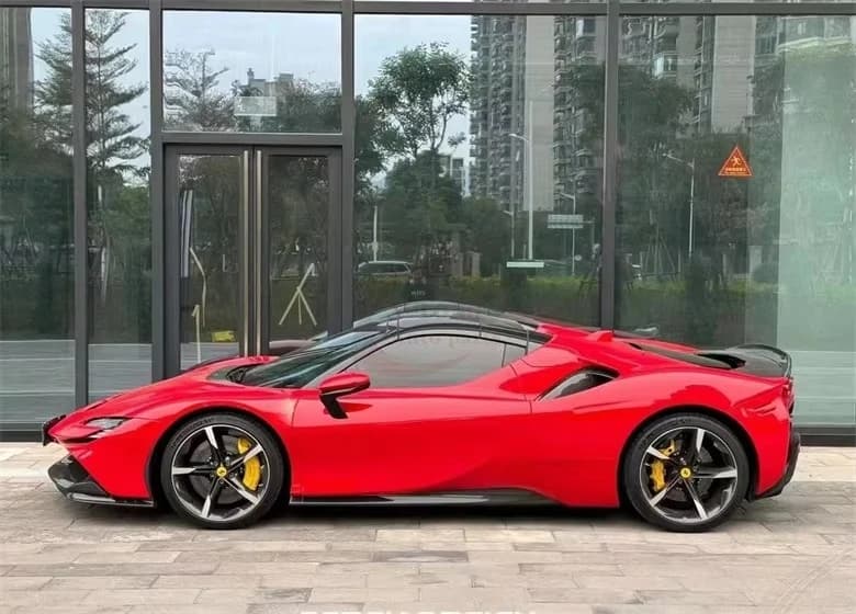 Kit Carrozzeria in Fibra di Carbonio Secca Stile OEM per Ferrari SF90: Labbro Paraurti Anteriore, Splitter Anteriore, Presa d'Aria Anteriore, Diffusore Posteriore, Minigonne Laterali