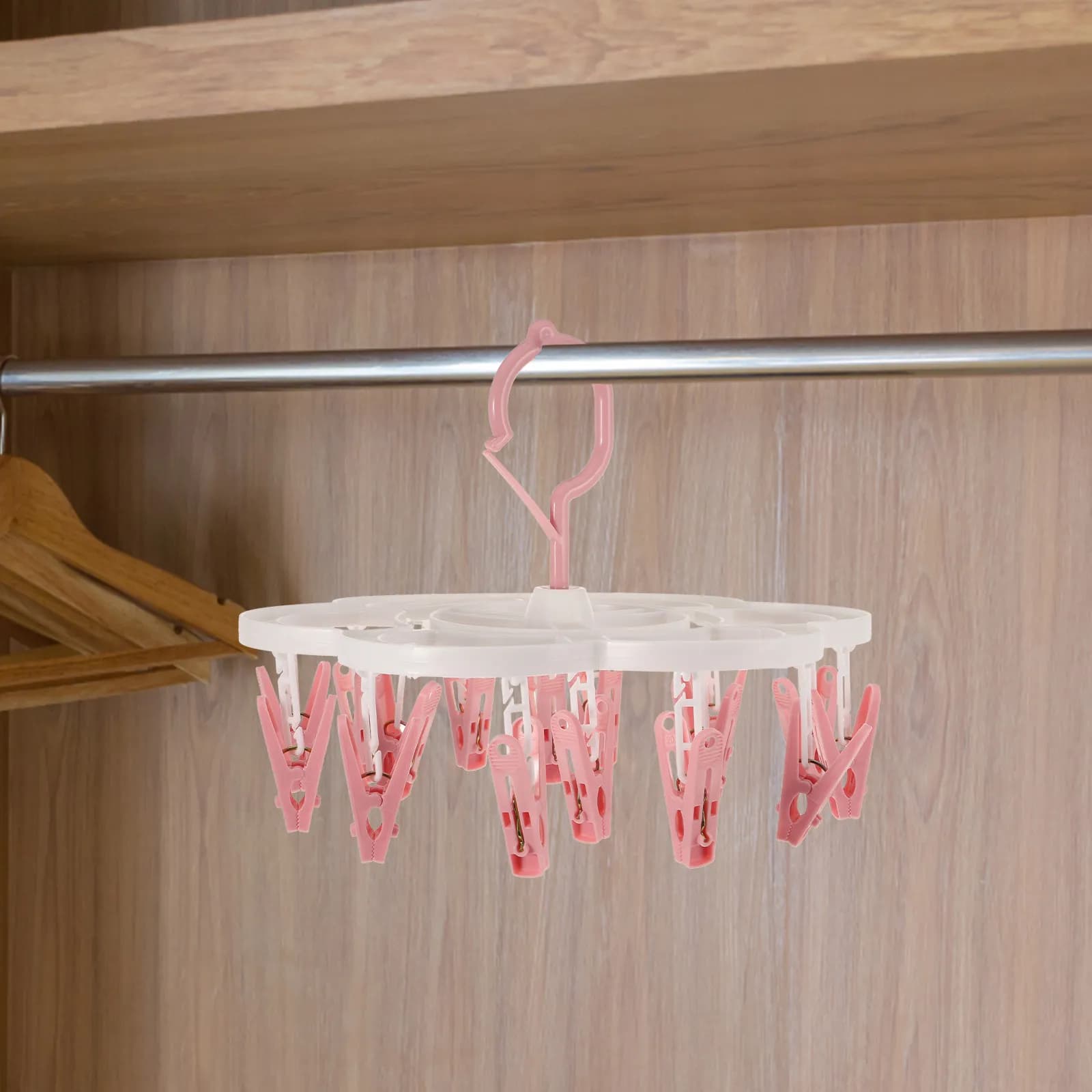 1Pcs Rotatable Windproof Plum Blossom Socks Drying Rack Heat Resistant Household Underwear Hanger Portable Clothes Clip