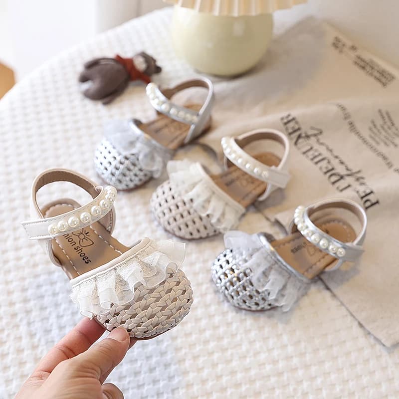 Little Kids Leather Sandals for Girls Toe-capped Anti-kick Child Summer Shoes Cut-outs Woven Style with Lace Princess Breathable