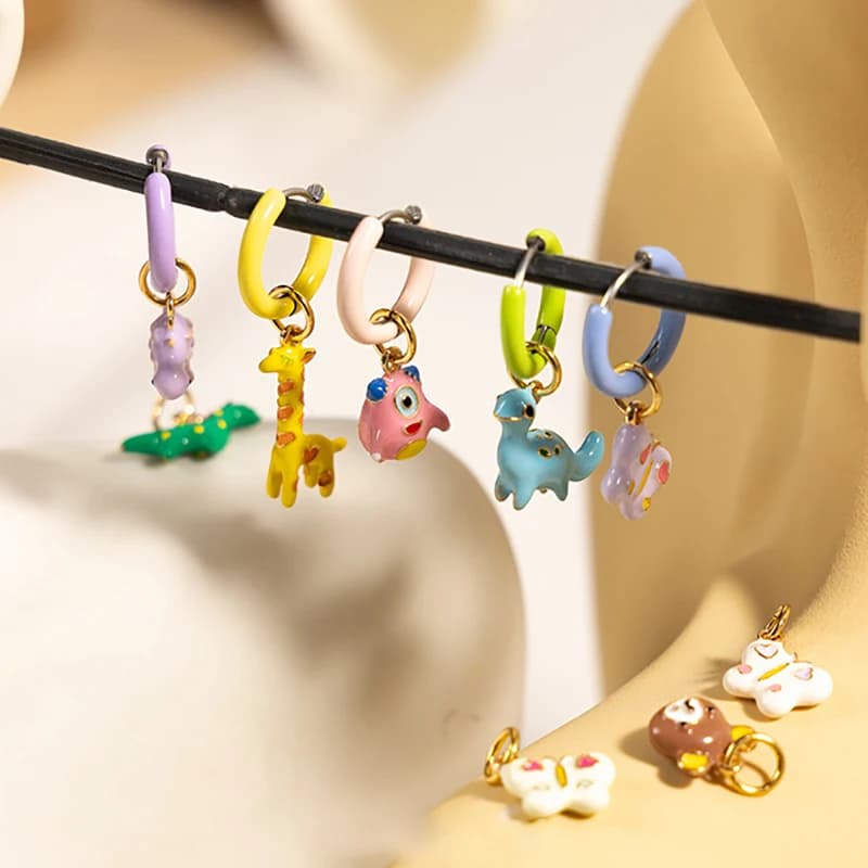 Cartoon Animal Pendant Series Single Hoop Earring Mini Dinosaur Design Earring Custom Hoop Accessories Single Butterfly Earring