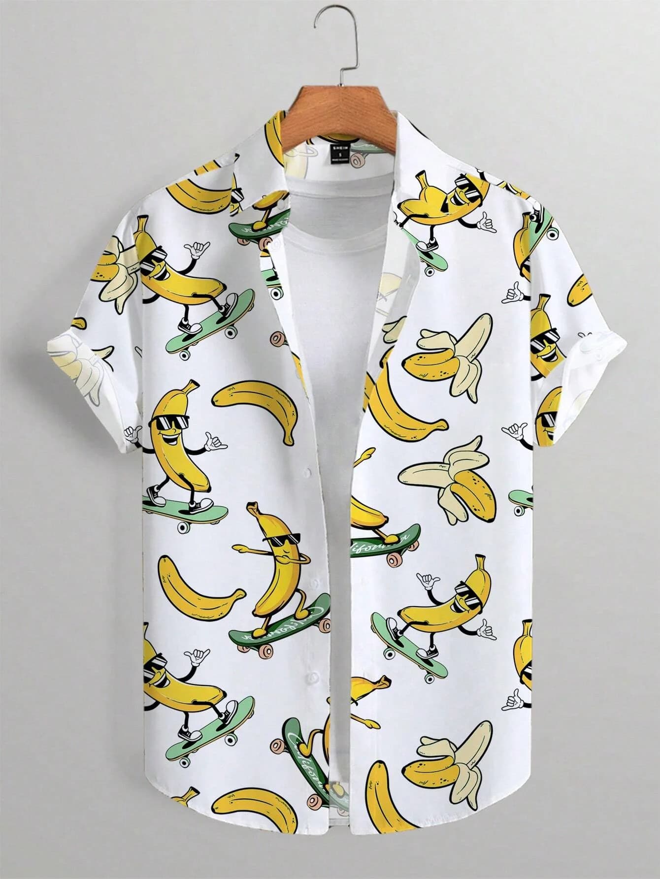 Camicia da uomo Camicia da festa con risvolto Camicia da uomo casual da strada Manica corta Estate Nuova moda Banana Animazione Stampa 3D Top Abbigliamento da uomo