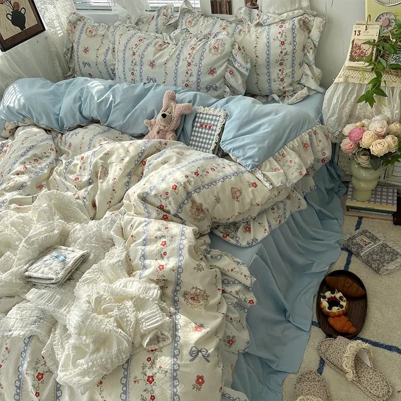 Set di biancheria da letto in stile principessa coreana con volant floreali, 3/4 pezzi, set copripiumino morbido e delicato sulla pelle, lenzuolo o copriletto, federe