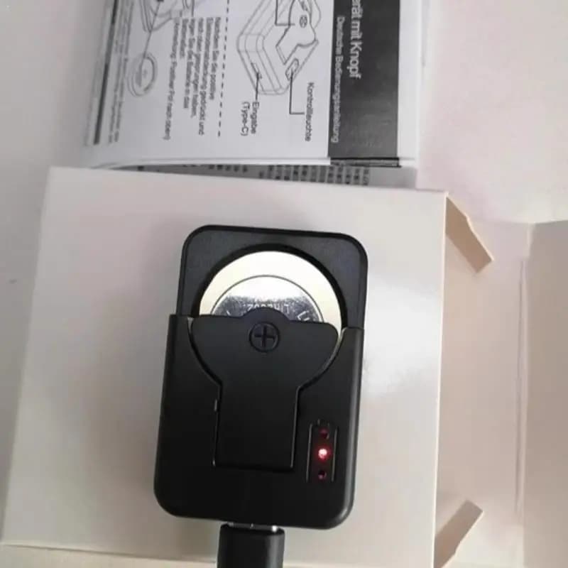 Caricabatterie Portatile Universale per Batterie a Bottone LIR1025 LIR1220 LIR1254 LIR1620 LIR1632 LIR2016 LIR2025 LIR2032 LIR2430 LIR2450