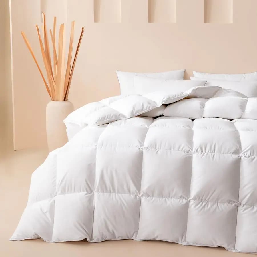 King Size Duvet in Ultra Soft Goose Fiber, Duvet Insert for All Seasons, Luxury White Cotton Cover for Hotel