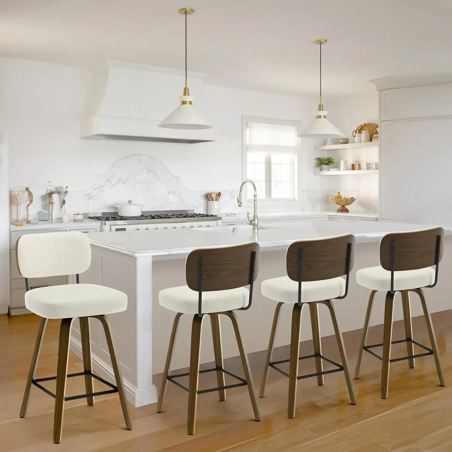 Set di 4 Sgabelli da Bar Girevoli Altezza 26'' Imbottiti in Ecopelle con Schienale e Gambe in Legno Curvato Stile Mid-Century, Personalizzabili