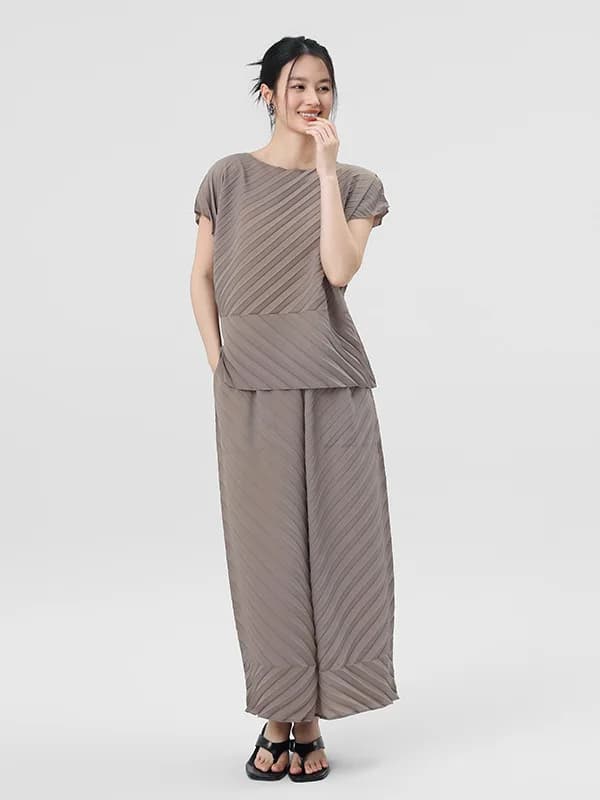 Summer New Women's Folded T-shirt Short Loose Style Lazy Fashion Casual Polyester round Neck Short Sleeve Top Versatile