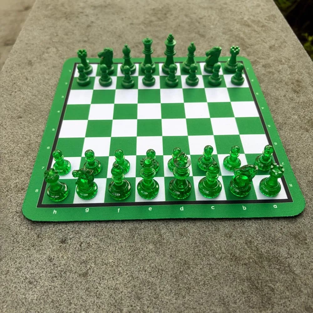 24CM/9.45IN Chess Sets, GREEN,Include: A Chessboard mat + 32 Pieces for Family Gatherings and Party Game Night