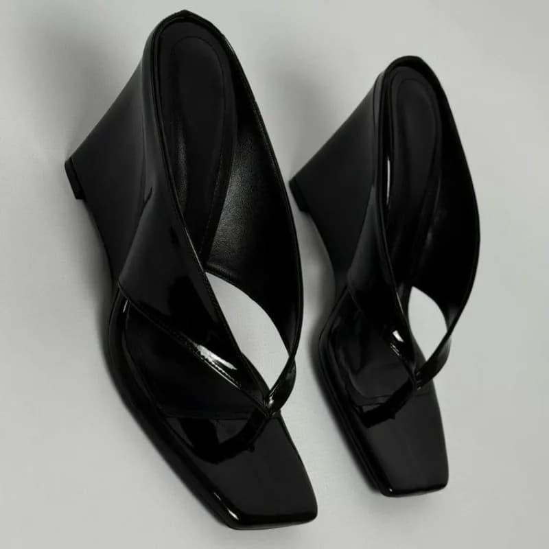 Square-toe V-strap high heels 2026 new wedge height-increasing slip-on wedge shoes for women summer