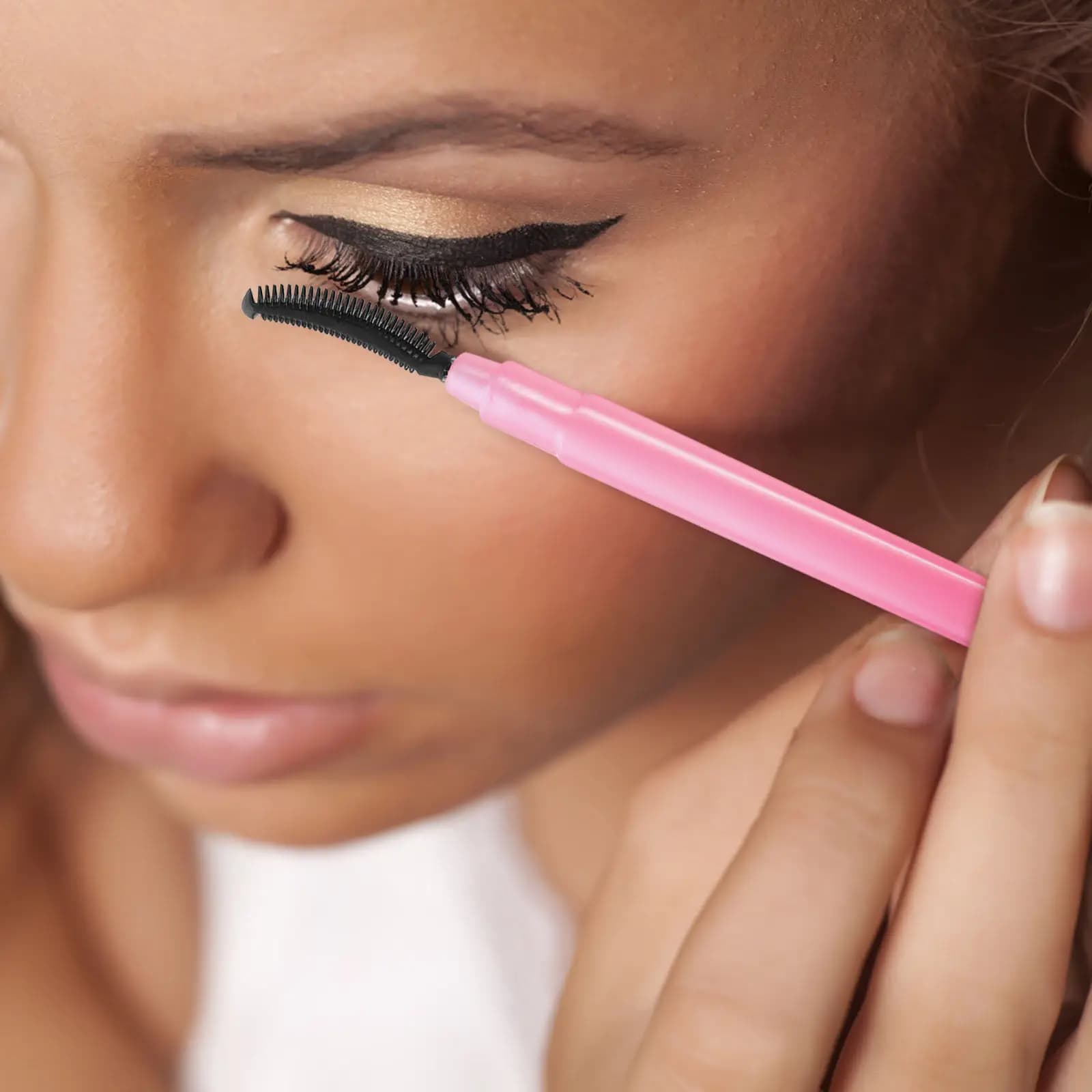 Set di 6 Spazzole per Ciglia, per Applicazione Mascara, Separazione Ciglia e Sollevamento Sopracciglia, con Setole in Silicone, Formato Compatto da Viaggio, Strumento per Trucco Occhi