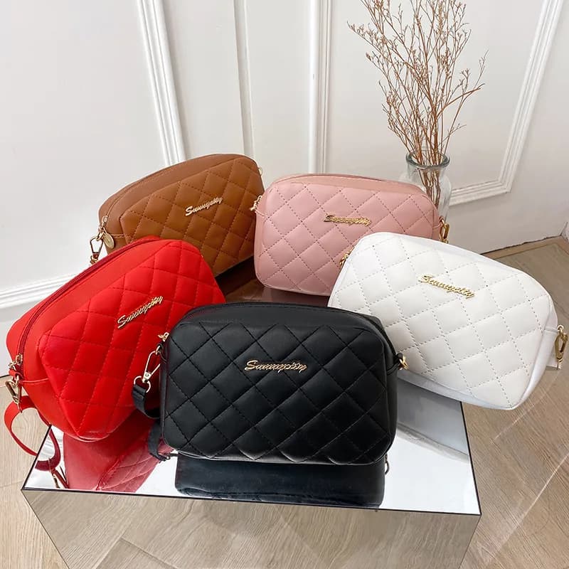 Small HOMEFISH Shoulder Bag with Women's Nappine, Trendy Photo Bag with Lining Embroidery, Fashion Female Shoulder Bag with Chain
