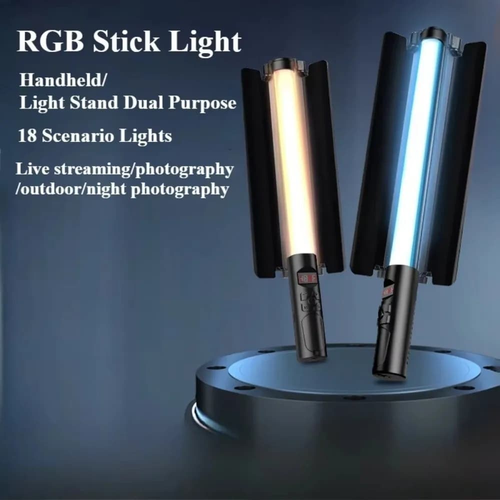 Luce LED RGB Portatile Ricaricabile per Vlog, Selfie e Fotografia con Deflettore