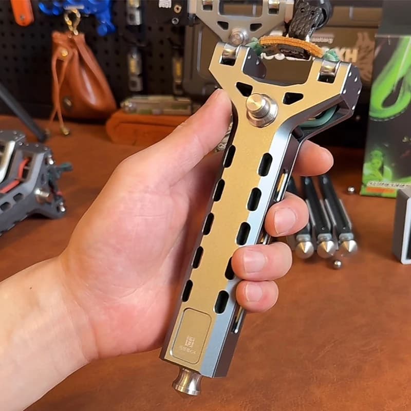 G5 Slingshot Suitable for Machine Automatic Loading Semi-automatic Pressing Bead Belt Magazine Magnetic Suction Leather Pocket