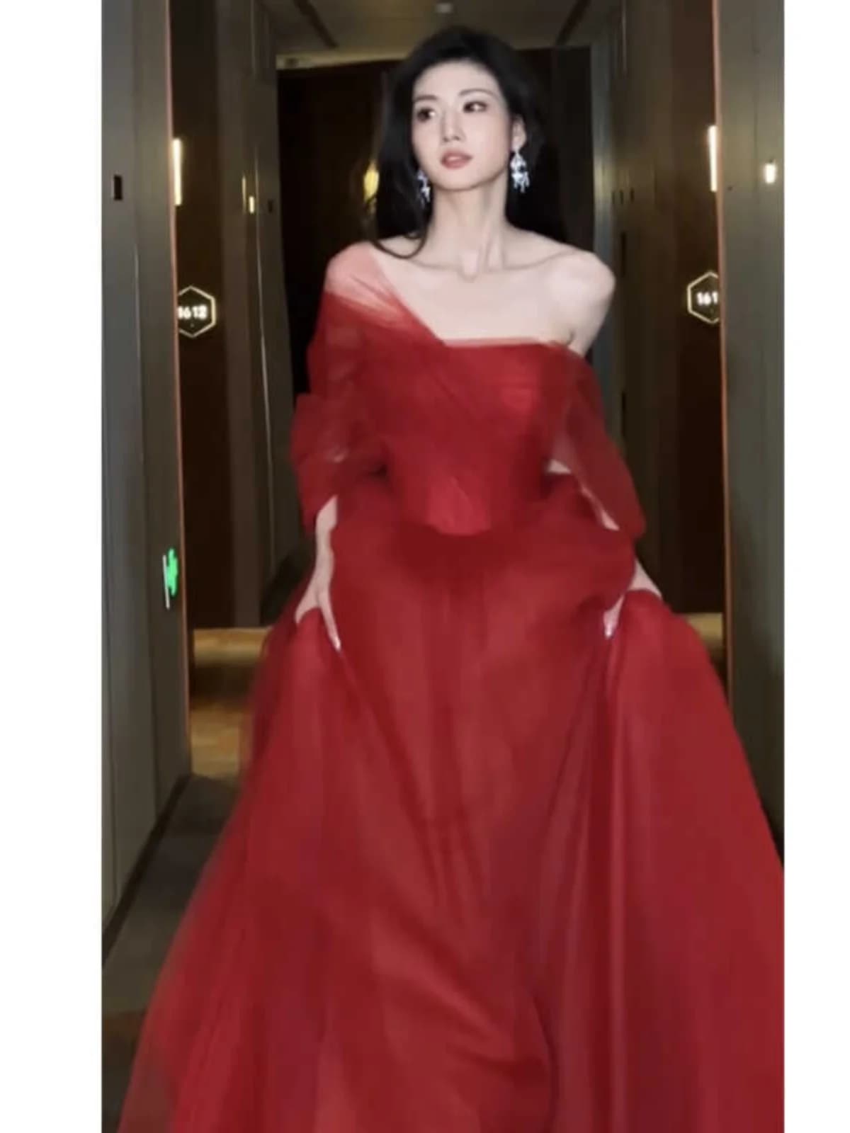 Abito da ballo da donna rosso monospalla, elegante e raffinato, per matrimoni e feste