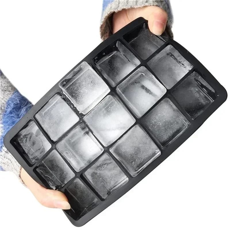 Commercio all'ingrosso Nuovo 15 Griglia Durevole Blocchi Maker Pub Vino Stampo per cubetti di ghiaccio Vassoio grande Stampo per ghiaccio in silicone Bar Maker Cubo di ghiaccio non tossico