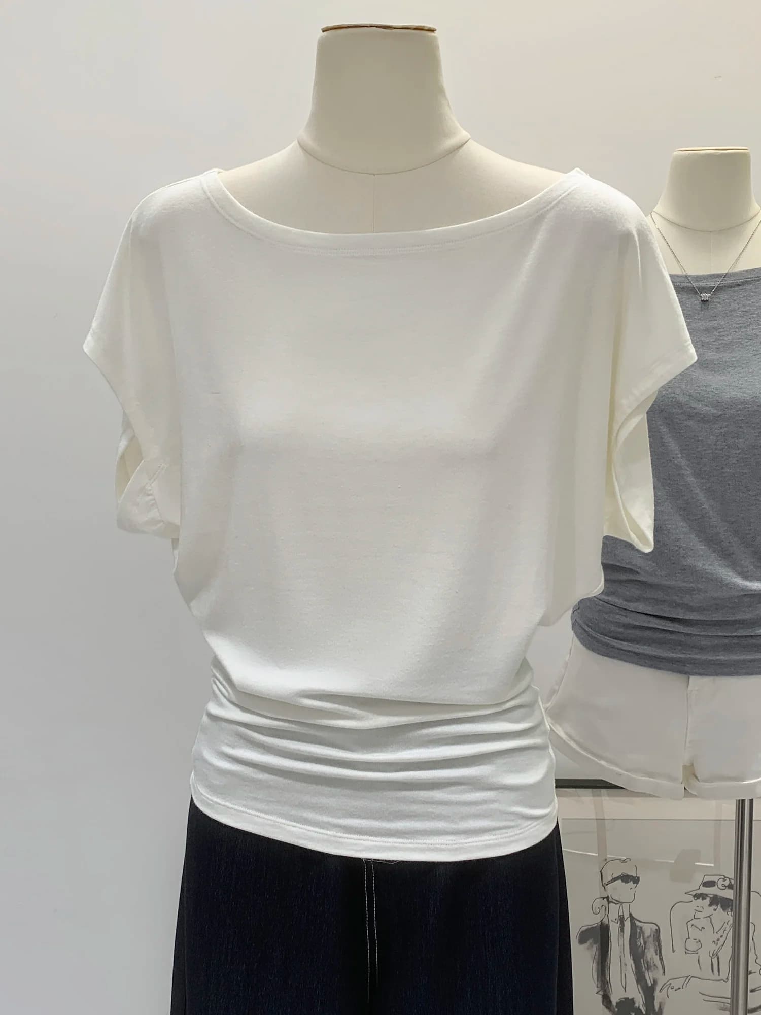 Elegant White Slim Fit round Neck Batwing Sleeve T-Shirt Women Summer New Style Ultra Popular Ageless Top Korean Style Cotton...